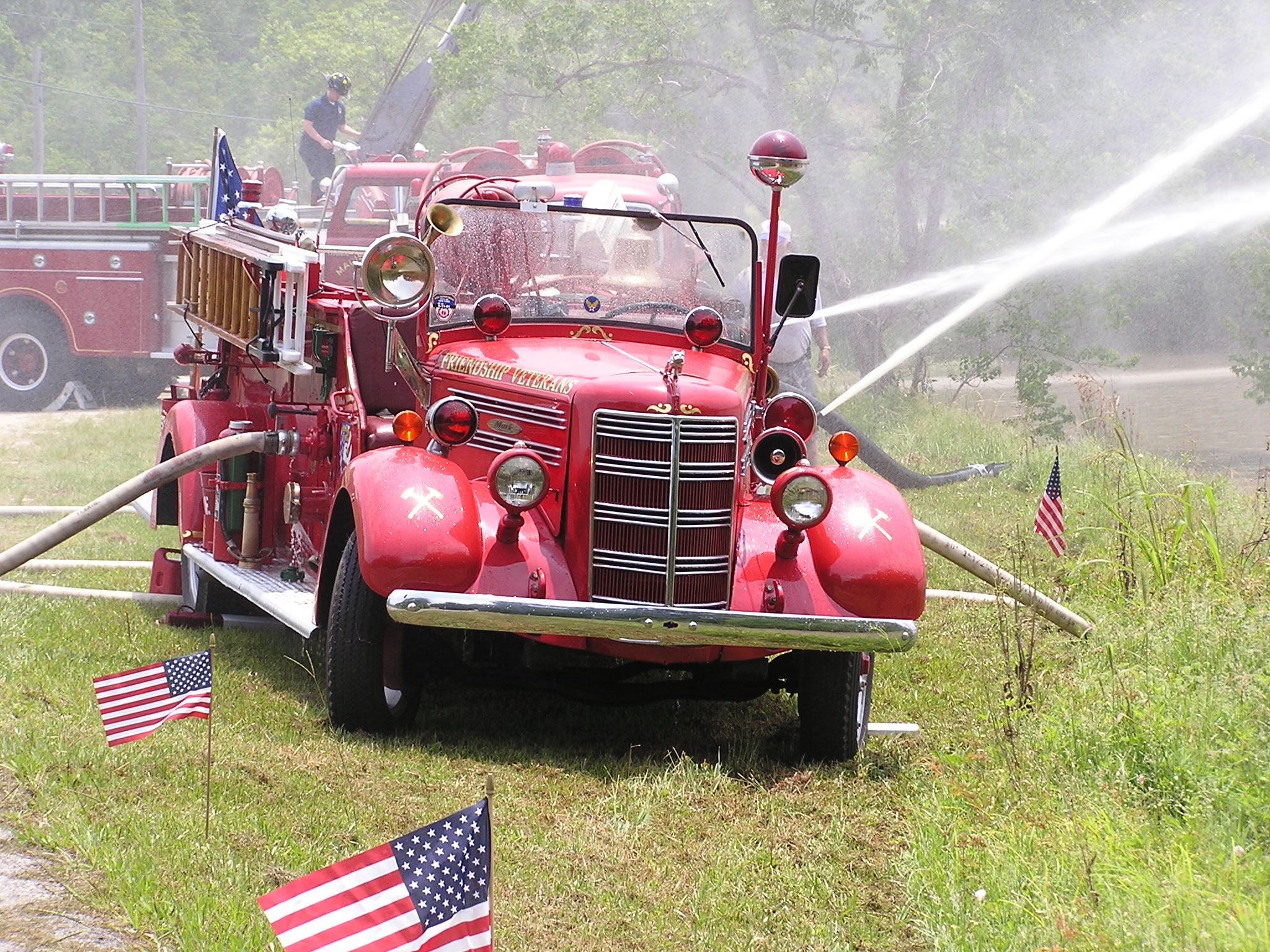 Wilcox 1942 Mack 4 May 2008.JPG