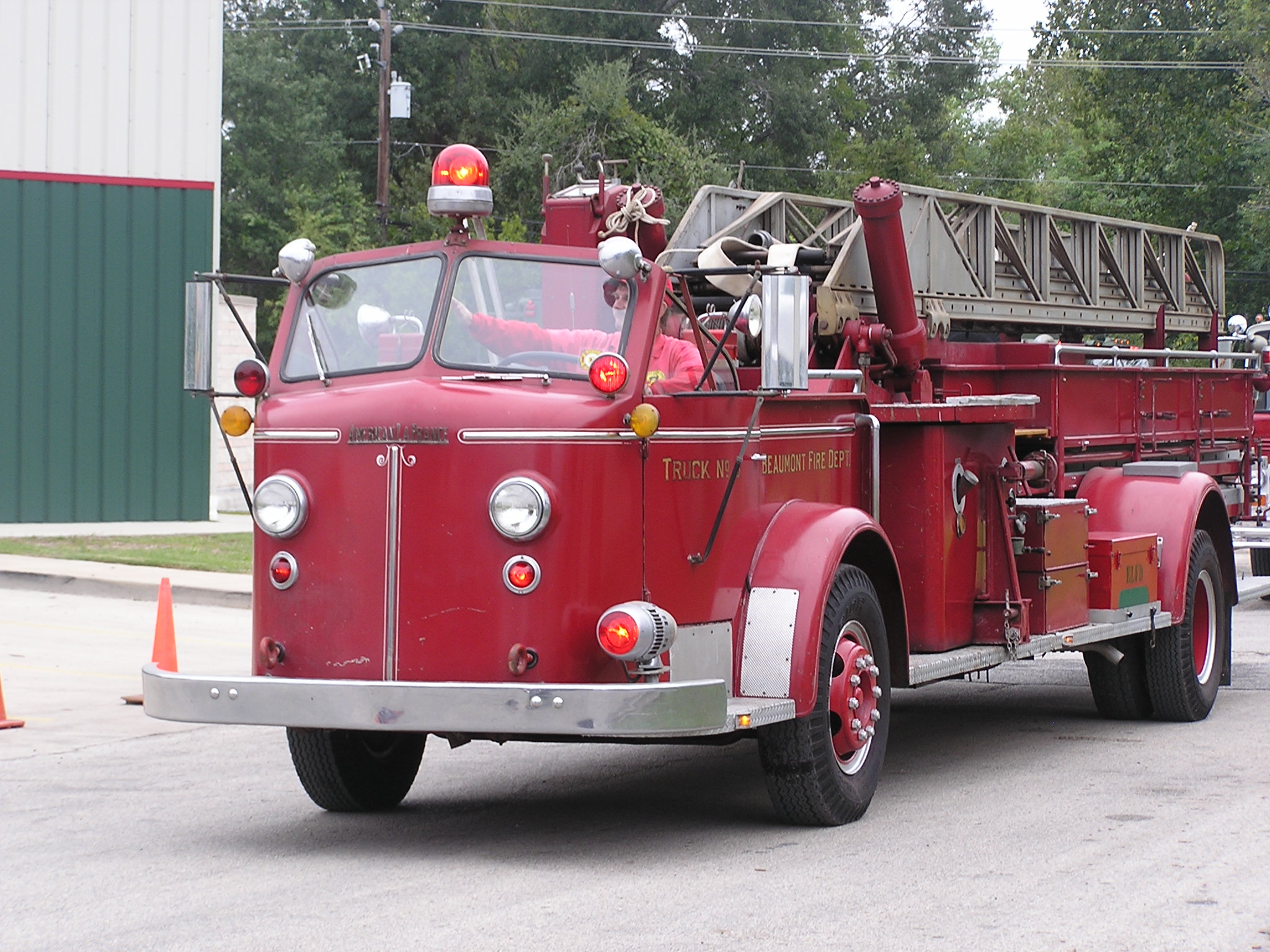 Ken 1955 ALF 1 Fire Fest Oct 2009.JPG