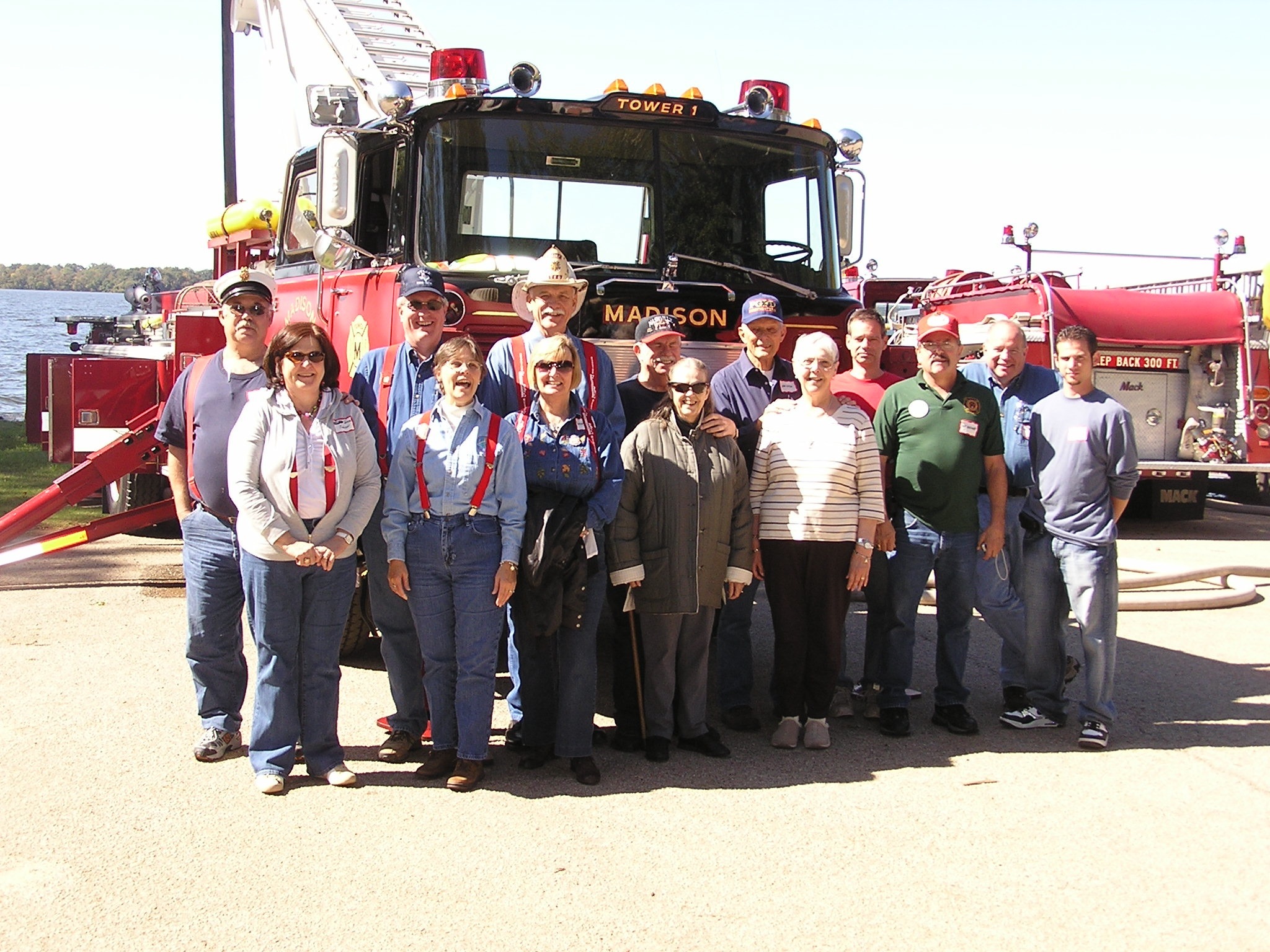 Texas Gulf Coast Members at Tyler Muster.JPG