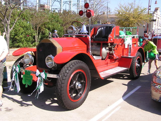 1921 ALF Chemical Pumper ex Denver VFD.JPG