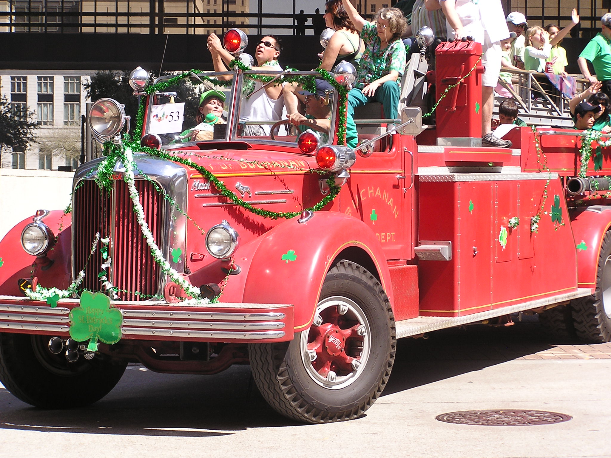 Chuck and Marla Buschardt in 1950 Mack Quint ex-Buchanan Michigan.JPG