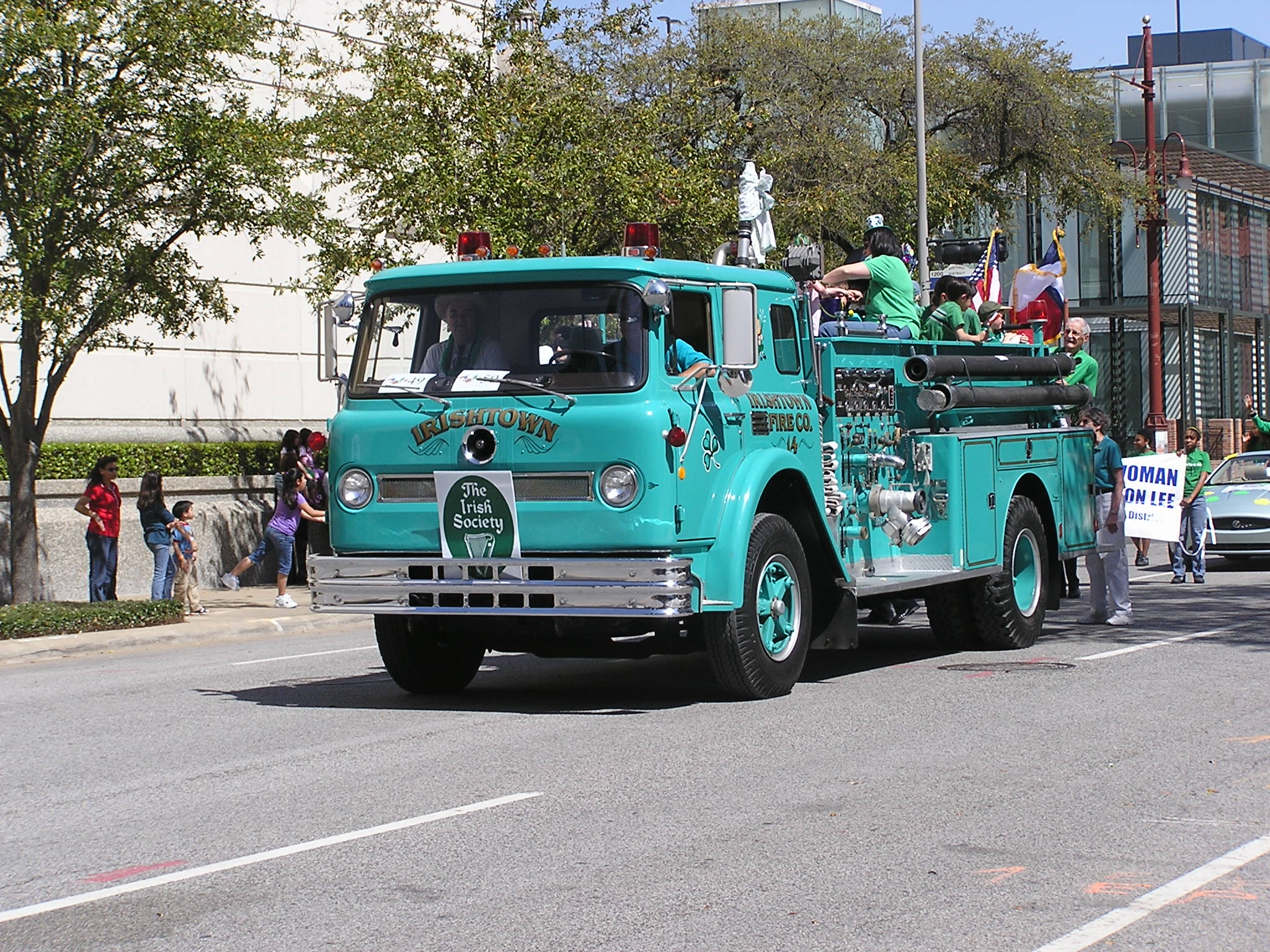 Isrish Town Fire Dept Engine 14.JPG