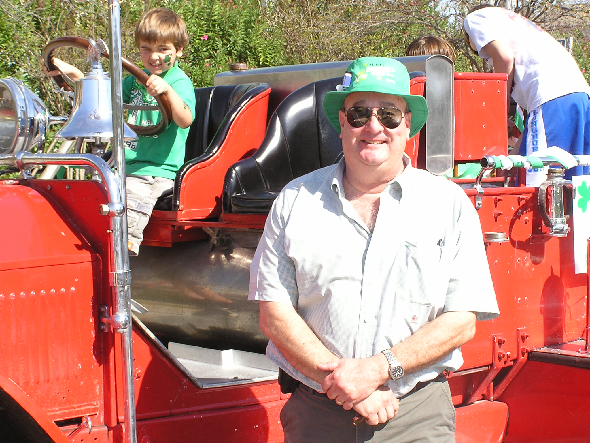 Raleigh Johnson and 1921 ALF Chem Pumper Type 40.JPG