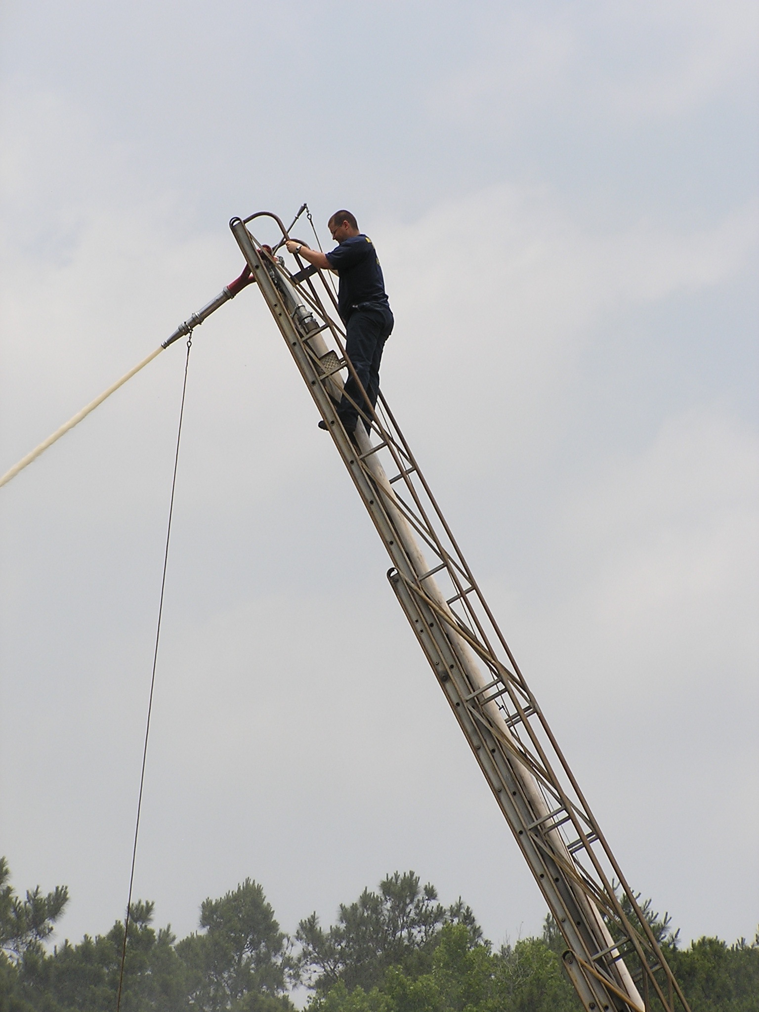 Aerial Pursuit 5 May 2008.JPG