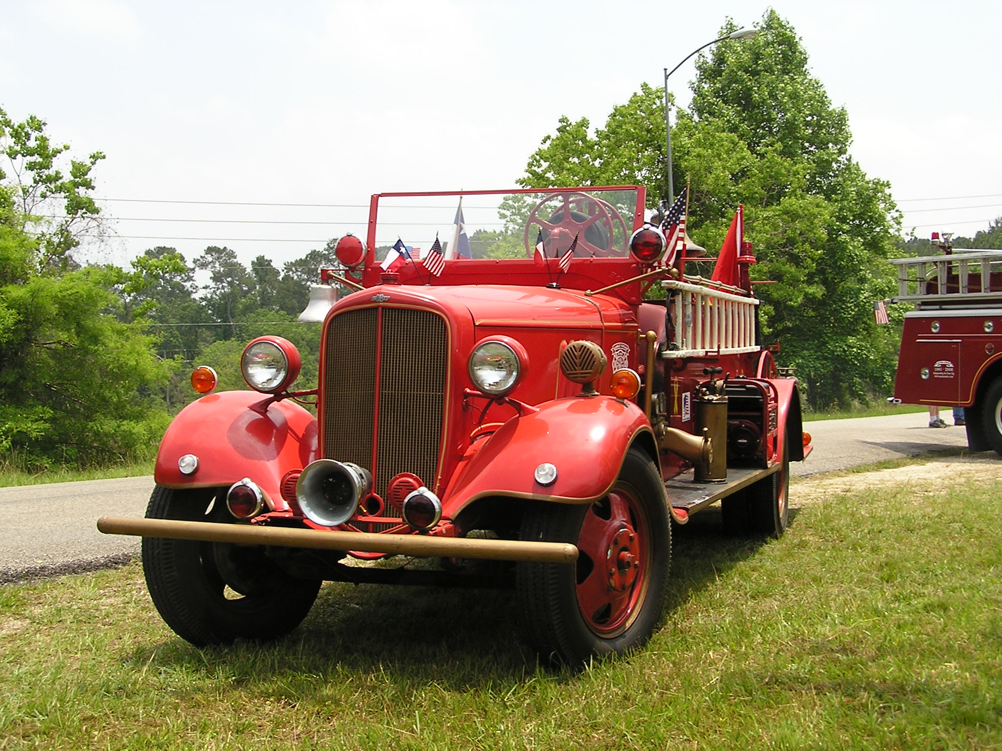 Morrison 1935 Chevy 1 May 2008.JPG